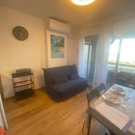 Miami 5-10 *
